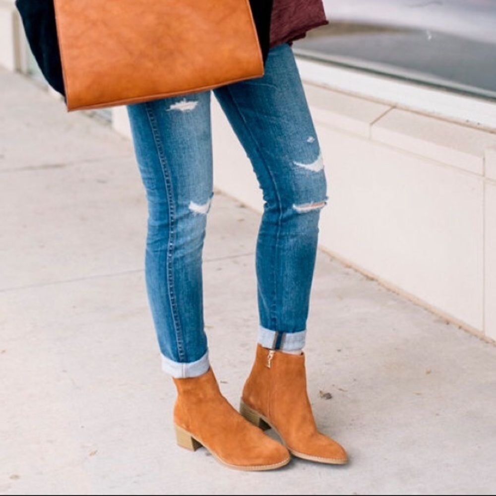 Clark’s Breccan Myth tan Suede Boots